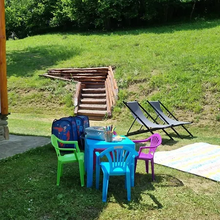 Kubinska Hola 公寓 *