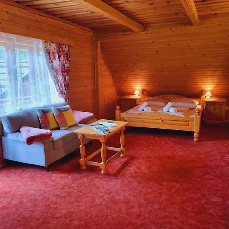 Kubinska Hola * Dolny Kubin