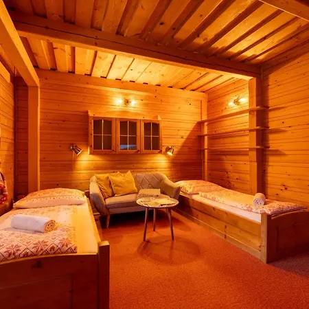 Lejlighed Kubinska Hola *